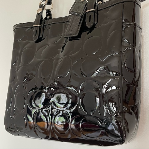 COACH Embossed Gallery Tote in Black Patent NWOT - Picture 3 of 6